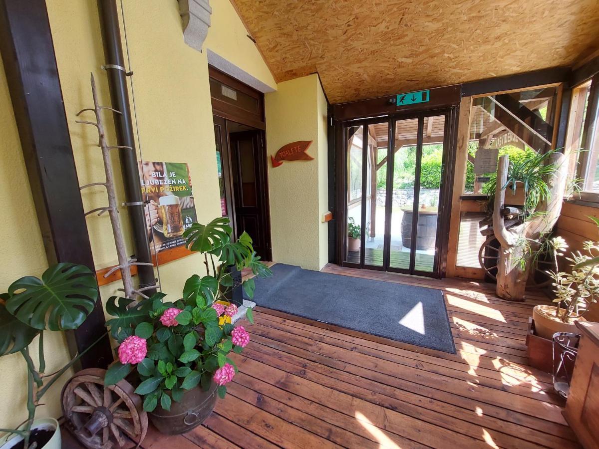 Gostisce Andrejc Hotell Soča Eksteriør bilde